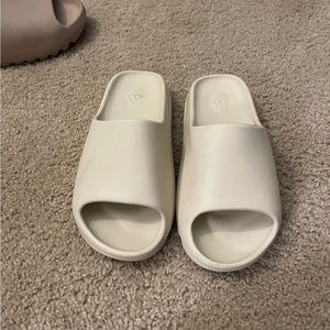 Yeezy slides